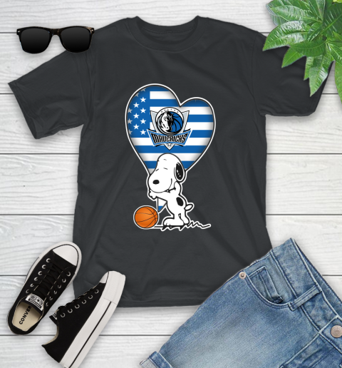 Dallas Mavericks NBA Basketball The Peanuts Movie Adorable Snoopy Youth T-Shirt 2