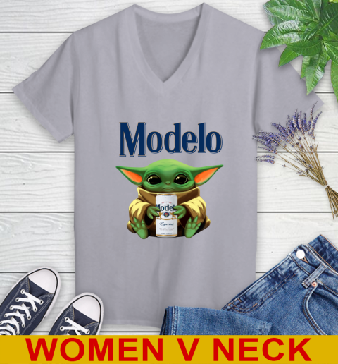 Star Wars Baby Yoda Hugs Modelo Especial Beer Shirt 81
