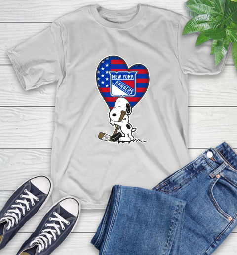 New York Rangers NHL Hockey The Peanuts Movie Adorable Snoopy T-Shirt