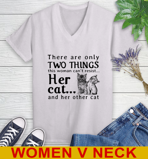 There are only two things this women can't resit her cat.. and cat 61