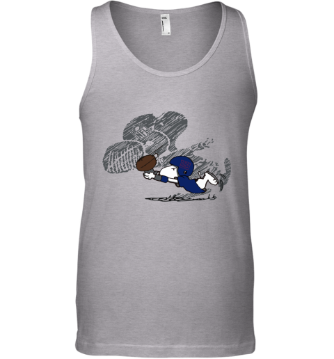 New York Giants Snoopy Plays The Football Game Tank Top