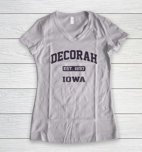 Decorah Iowa IA vintage State Athletic Style Women's V-Neck T-Shirt