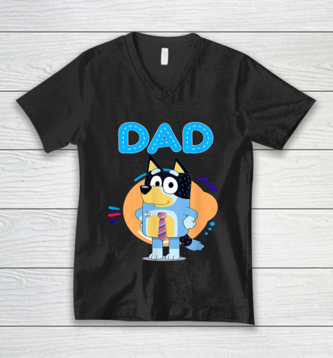 Family Blueys Love Dad Love Mom Blueys Love Mom V-Neck T-Shirt