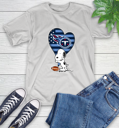 Tennessee Titans NFL Football The Peanuts Movie Adorable Snoopy T-Shirt