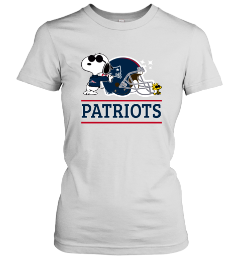 The New England Patriots Joe Cool And Woodstock Snoopy Mashup Women's T-Shirt