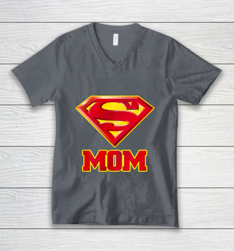 Super Mom Superman Logo V-Neck T-Shirt 5