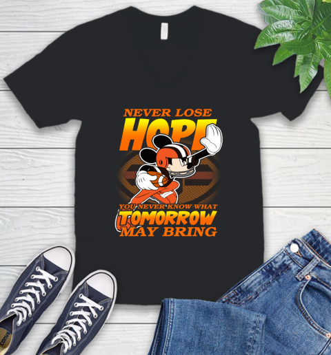 Cleveland Browns NFL Football Mickey Disney Never Lose Hope V-Neck T-Shirt