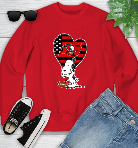 Tampa Bay Buccaneers NFL Football The Peanuts Movie Adorable Snoopy Youth Sweatshirt 9