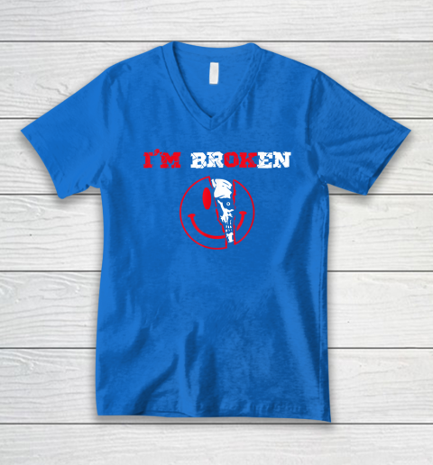 Confused Smile I'm Broken Invisible Illness I'm OK Broken V-Neck T-Shirt 4