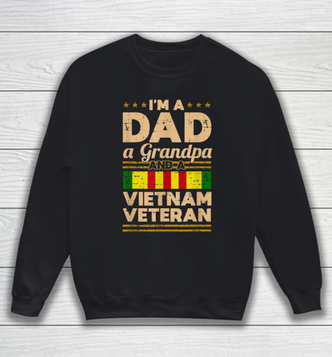 Grandpa Funny Gift Apparel  Dad Grandpa Vietnam Veteran Vintage Men's Gift Sweatshirt
