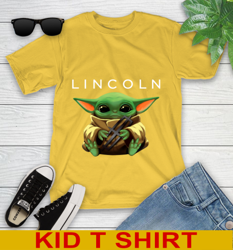 Star Wars Baby Yoda Hugs Lincoln Car Shirt 105