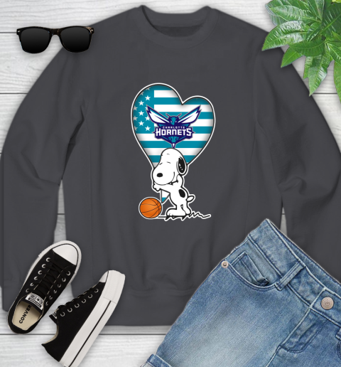 Charlotte Hornets NBA Basketball The Peanuts Movie Adorable Snoopy Youth Sweatshirt 6