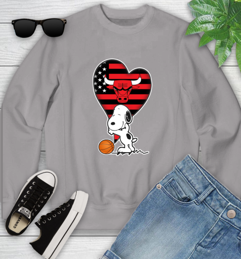 Chicago Bulls NBA Basketball The Peanuts Movie Adorable Snoopy Youth Sweatshirt 4