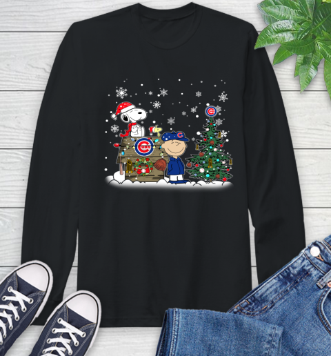 MLB Chicago Cubs Snoopy Charlie Brown Christmas Baseball Commissioner's Trophy Long Sleeve T-Shirt