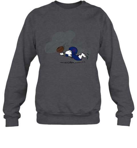 New York Giants Snoopy Plays The Football Game Sweatshirt