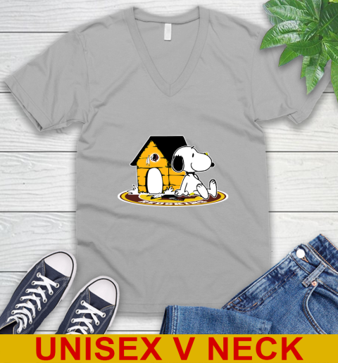 NFL Football Washington Redskins Snoopy The Peanuts Movie Shirt V-Neck T-Shirt 4