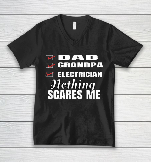 Grandpa Funny Gift Apparel  Mens Dad Grandpa Electrician Nothing Scares Me V-Neck T-Shirt