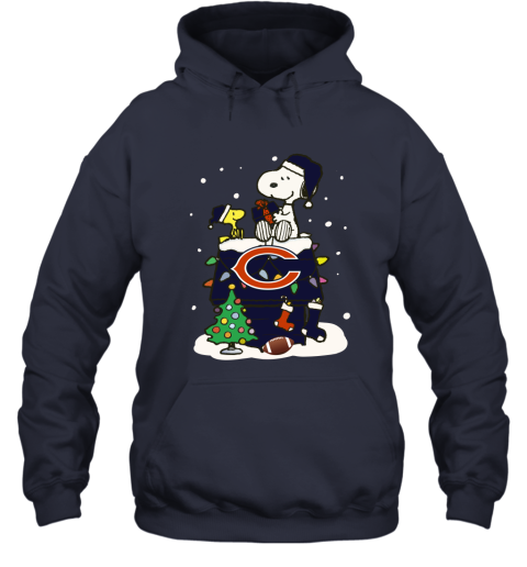 A Happy Christmas With Chicago Bears Snoopy Hoodie