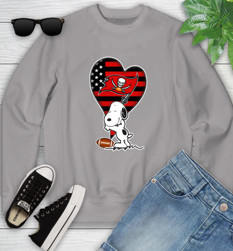 Tampa Bay Buccaneers NFL Football The Peanuts Movie Adorable Snoopy Youth Sweatshirt 4