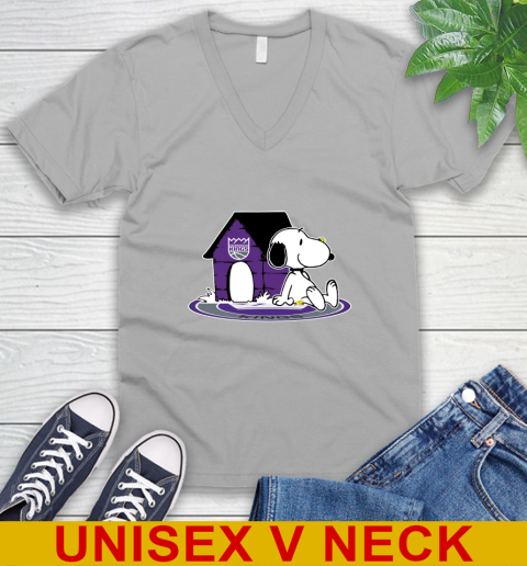NBA Basketball Sacramento Kings Snoopy The Peanuts Movie Shirt V-Neck T-Shirt 4