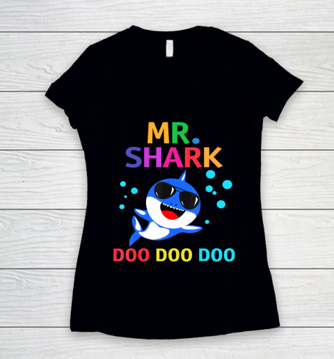 Father gift shirt Mens Mr. Shark shirt Funny Father's Day gift T Shirt Women's V-Neck T-Shirt