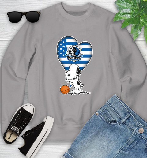 Dallas Mavericks NBA Basketball The Peanuts Movie Adorable Snoopy Youth Sweatshirt 4