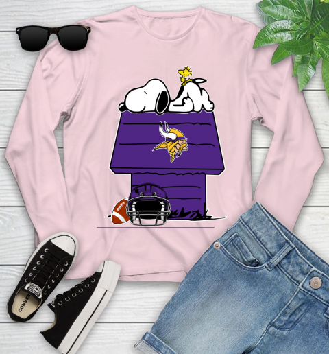 Minnesota Vikings NFL Football Snoopy Woodstock The Peanuts Movie Youth Long Sleeve 10