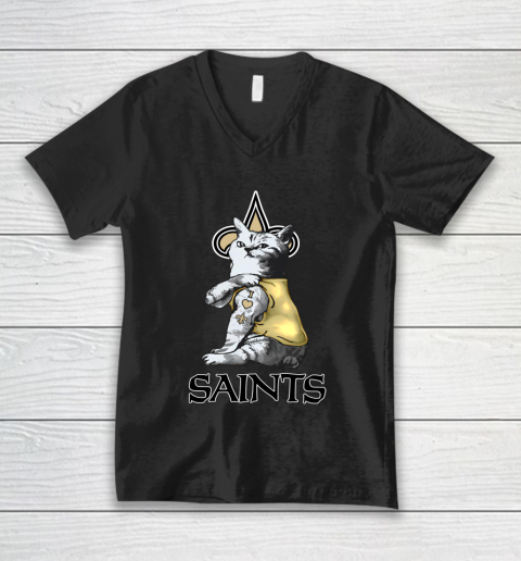 NFL Football My Cat Loves New Orleans Saints V-Neck T-Shirt