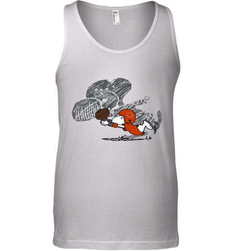 bbtj chicago bears snoopy plays the football game unisex tank 17 front white