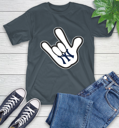 New York Yankees MLB Baseball Mickey Rock Hand Disney T-Shirt 9