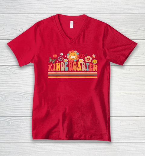 Groovy Retro Kindergarten Vibes Back To School Teachers V-Neck T-Shirt 11