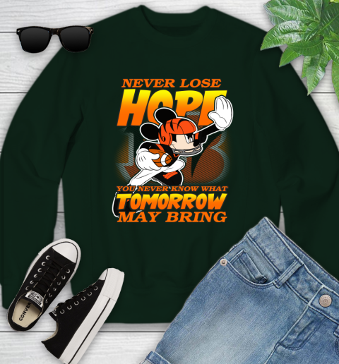 Cincinnati Bengals NFL Football Mickey Disney Never Lose Hope Youth Sweatshirt 9