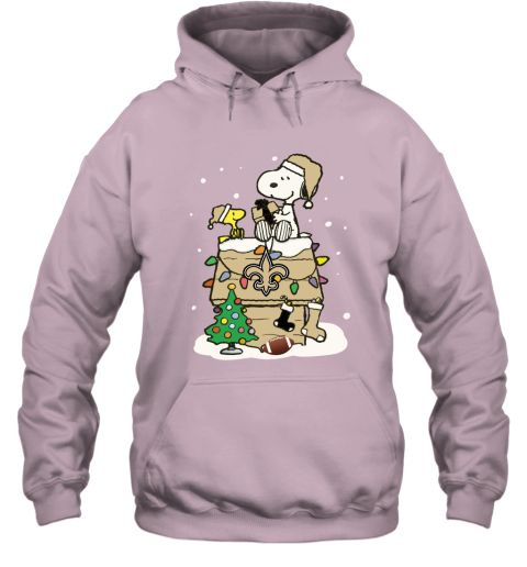 ybf0 a happy christmas with new orleans saints snoopy hoodie 23 front light pink
