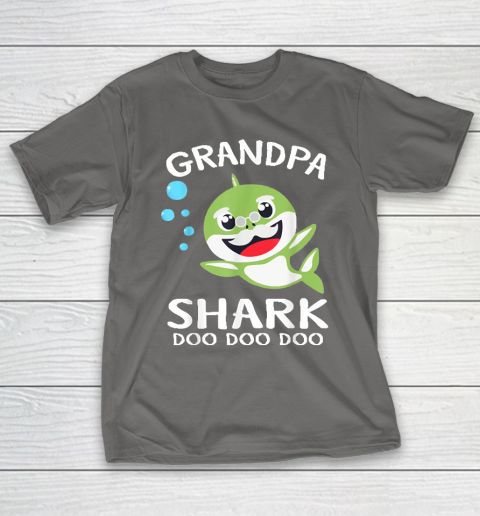 Grandpa Funny Gift Apparel  Grandpa Shark Funny Father's Day Gift T-Shirt 8