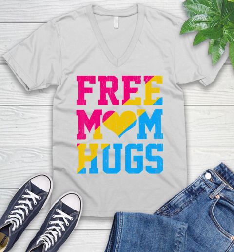 Nurse Shirt Vintage Free Mom Hugs pansexual Heart LGBT Pride Month T Shirt V-Neck T-Shirt