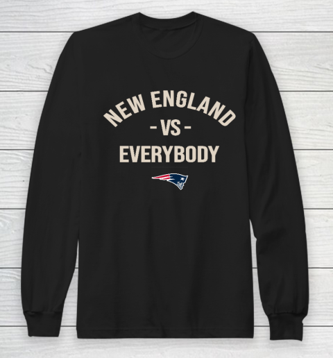New England Patriots Vs Everybody Long Sleeve T-Shirt