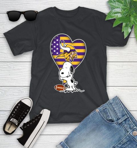 Minnesota Vikings NFL Football The Peanuts Movie Adorable Snoopy Youth T-Shirt 2