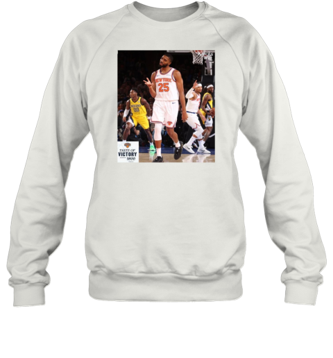 New York Knicks Mikal Bridges #25 Taste Of Victory Poster Sweatshirt