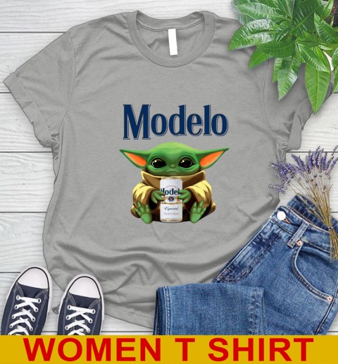 Star Wars Baby Yoda Hugs Modelo Especial Beer Shirt 99