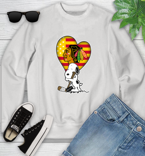 Chicago Blackhawks NHL Hockey The Peanuts Movie Adorable Snoopy Youth Sweatshirt