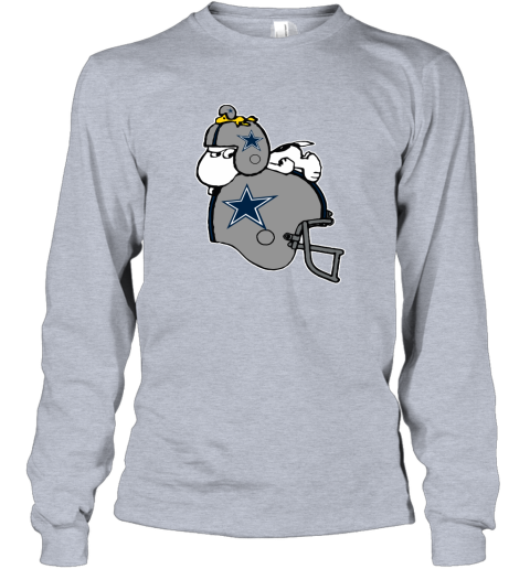 Snoopy And Woodstock Resting On Dallas Cowboys Helmet T-Shirt - T