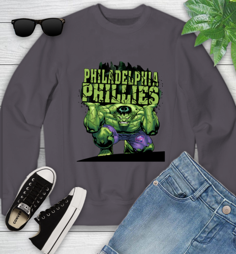 Philadelphia Phillies MLB Baseball Incredible Hulk Marvel Avengers Sports Youth Sweatshirt 7 Philadelphia Phillies MLB Baseball Incredible Hulk Marvel Avengers Sports Youth Sweatshirt - Image 7
