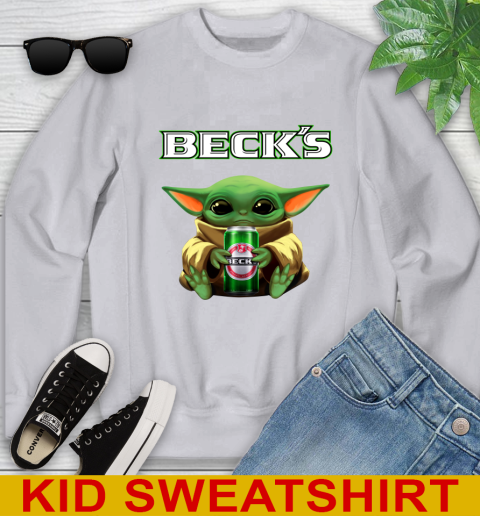 Star Wars Baby Yoda Hugs Beck's Beer Shirt 116