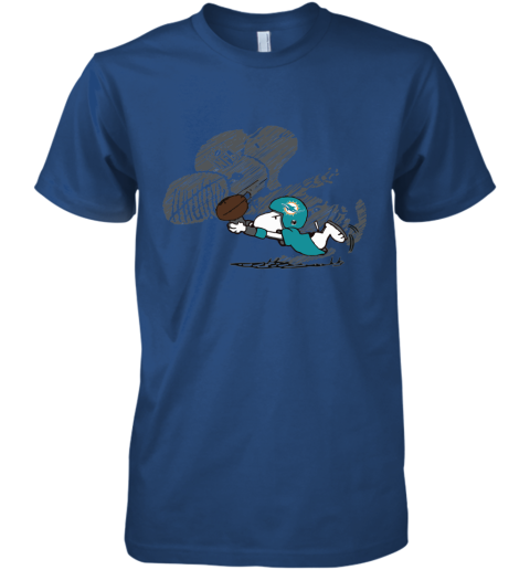 Miami Dolphins Snoopy Plays The Football Game Premium Men's T-Shirt