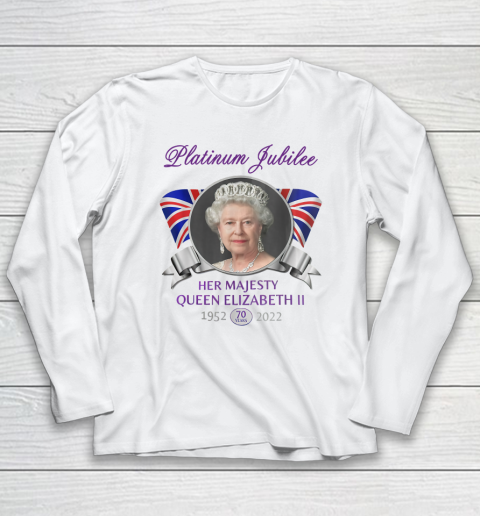 Queen Platinum Jubilee 2022 Longest Reigning Monarch Majesty Long Sleeve T-Shirt
