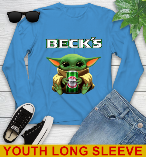 Star Wars Baby Yoda Hugs Beck's Beer Shirt 129
