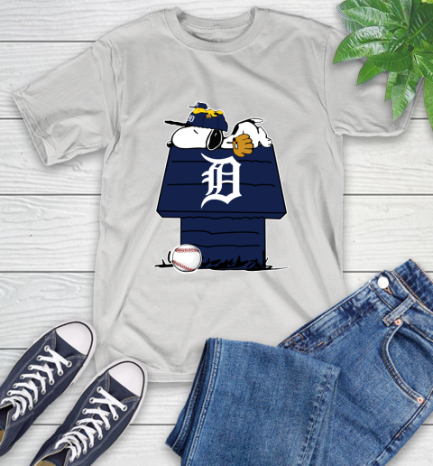 MLB Detroit Tigers Snoopy Woodstock The Peanuts Movie Baseball T Shirt T-Shirt