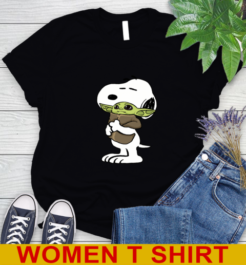 Snoopy Hugging Baby Yoda Shirt 90