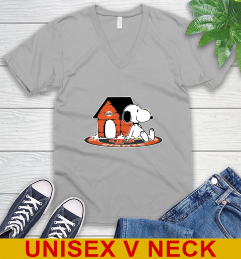 MLB Baseball San Francisco Giants Snoopy The Peanuts Movie Shirt V-Neck T-Shirt 4