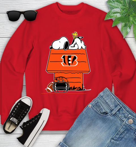 Cincinnati Bengals NFL Football Snoopy Woodstock The Peanuts Movie Youth Sweatshirt 9